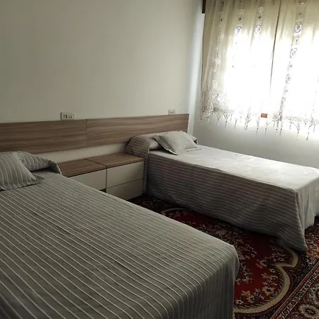 Piso * 坎加斯德穆拉索